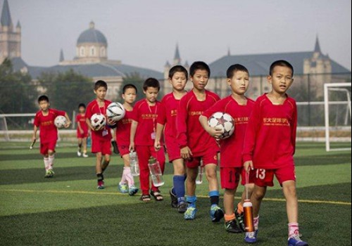 Академия футбола в Китае>